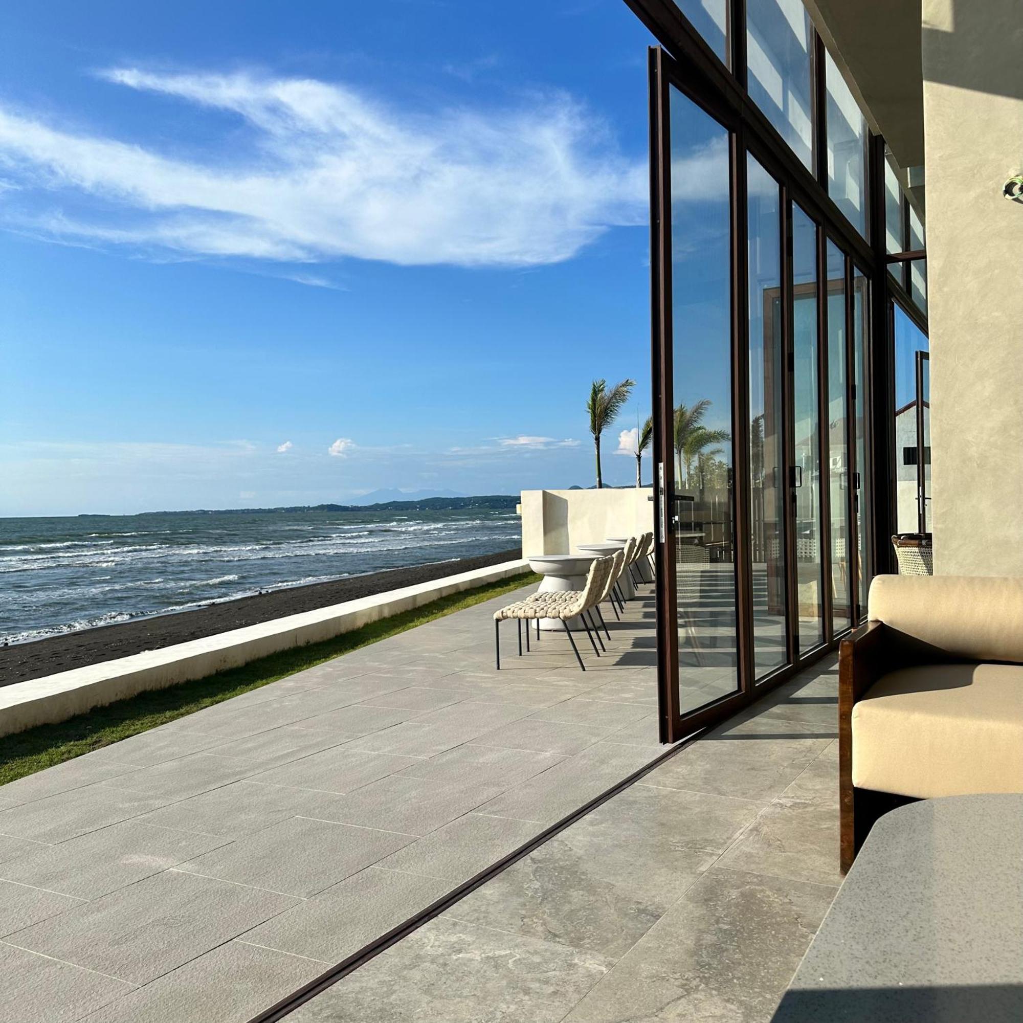 Tana Beach Villas ลีอัน ภายนอก รูปภาพ