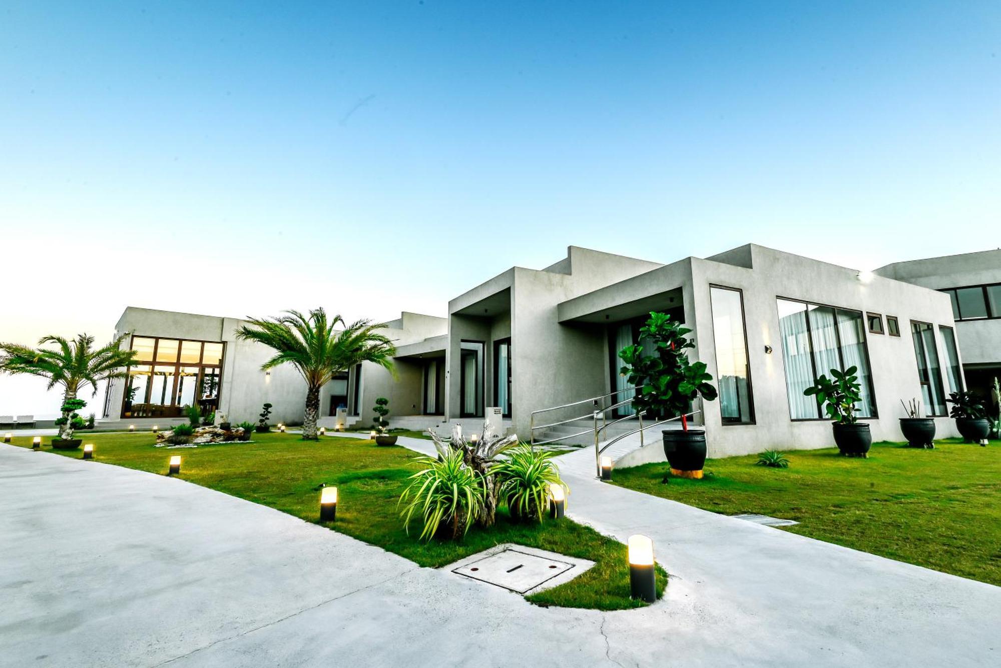 Tana Beach Villas ลีอัน ภายนอก รูปภาพ